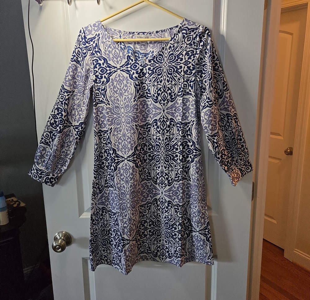 Women's Blue and White Patterned Tunic Top